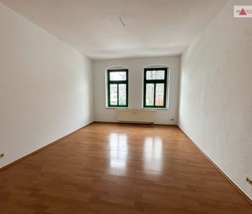Große 5-Raum-Wohnung in ruhiger, zentrumsnaher Lage von Aue - Photo 1