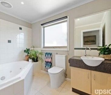 Frankston - Photo 4
