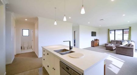 FITZHERBERT - 3 BEDROOM - Photo 4