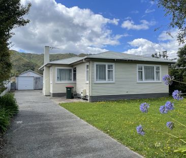 Wainuiomata Living - Photo 4