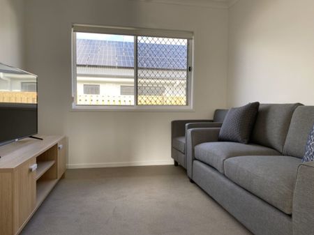 49 Ace Dr, Glenvale QLD 4350 - Studio For Rent | Domain - Photo 2