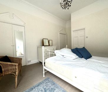 3 bedroom terraced house to rent - Photo 3