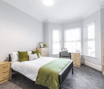 5 bedroom terraced house to rent - Photo 3