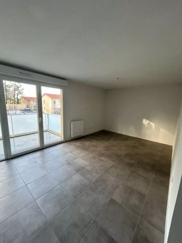 33320 LE TAILLAN-MEDOC - APPARTEMENT NEUF 3 PIECES AVEC BALCON ET 2 PLACES DE PARKING - Photo 2