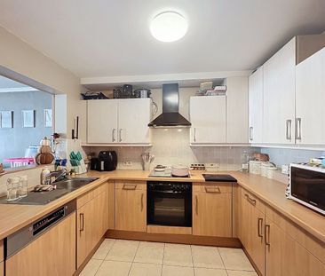 Appartement in het centrum van Heist met twee slaapkamers en twee b... - Photo 6