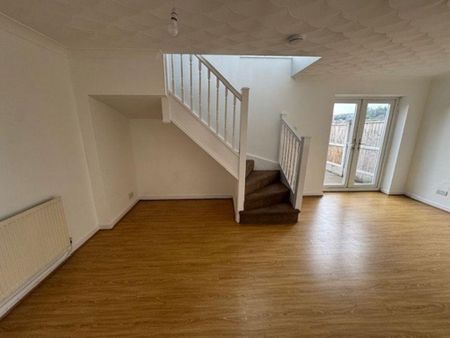 2 bedroom townhouse to rent - Photo 4