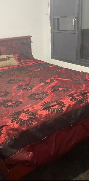 Clyde North - Photo 1