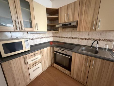 Pronájem bytu 2+kk 40 m2 - Fotografie 5