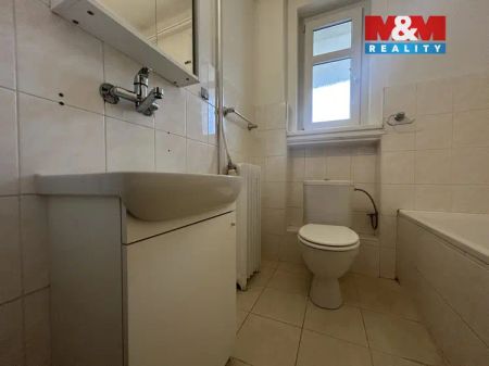 Pronájem bytu 1+1 v Ústí nad Labem, ul. Kramoly - Photo 4