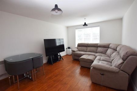 2 bedroom apartment to rent - Photo 3