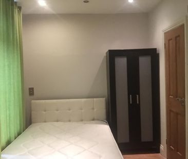 Room in a Shared Flat, Willesden, NW10 - Photo 2