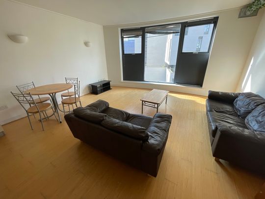 2 bedroom to let - Photo 1