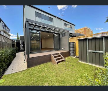 1/36 Union Street, Brighton East, Vic 3187 - Photo 2