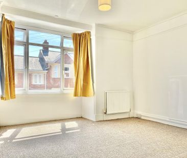 3 bedroom end of terrace house to rent - Photo 6