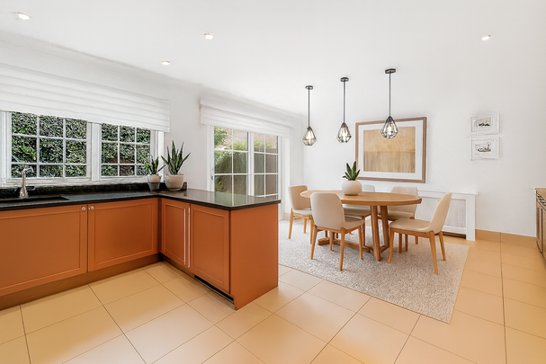 4 bedroom semi-detached house to rent - Photo 1