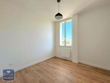 Appartement à louer 4 pièces 89.89m² - Photo 2