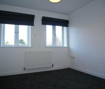 4 bedroom townhouse to rent - Photo 2