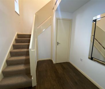 2 bedroom house to rent Nine Acre Gardens, NG6 - Photo 2