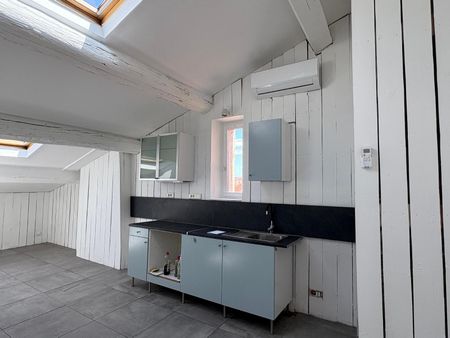 Location Appartement 1 pièce 29m² DRAGUIGNAN 83300 - Photo 2