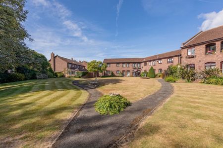 Tangier Lane, Eton - Photo 2