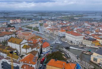 Apartamento T5 em Aveiro