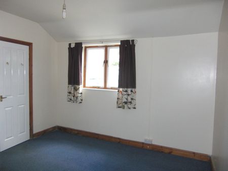 2 Bed Student Accommodation - Photo 2