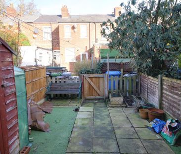 2 bedroom terraced house to rent - Photo 6