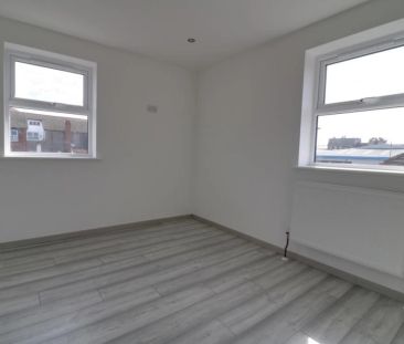 **NO DEPOSIT OPTION AVAILABLE** Modern apartment close to the town ... - Photo 6