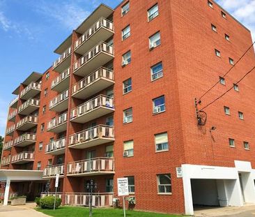 Aberdeen Court Apartments | 500 Aberdeen Avenue, Hamilton - Photo 1