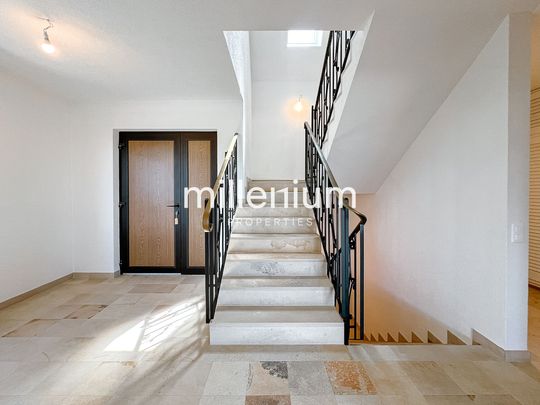 Exceptional villa in Corsier with lake view - Photo 1