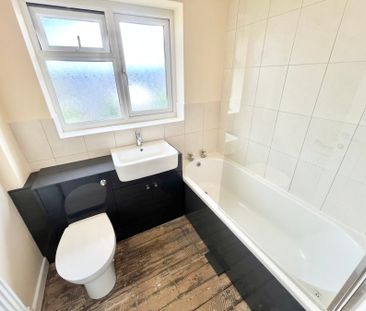 Lavender Grove, Bishops Hull, Taunton - Photo 4