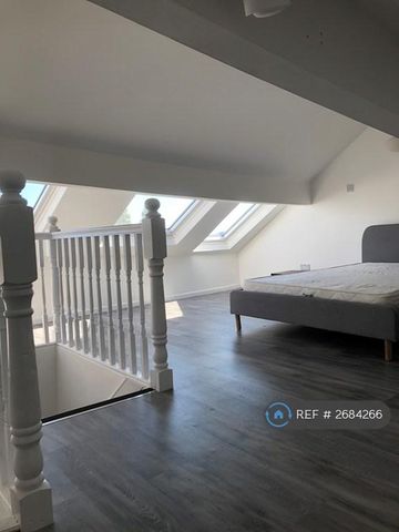 9 bedroom terraced house to rent - Photo 3