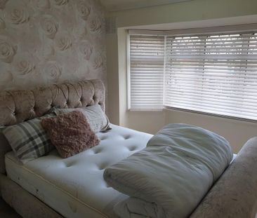 3 bedroom semi-detached house to rent - Photo 5