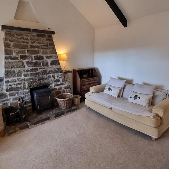 2 bedroom cottage to rent - Photo 1