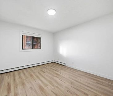 - 1 Bedroom at Lakewood Manor - Photo 5
