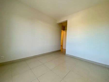 « VILLENEUVE-LES-AVIGNON - APPARTEMENT T4 105M² AVEC TERRASSE ET DOUBLE GARAGE » - Photo 3