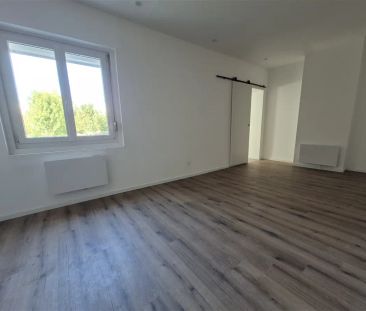 Location appartement 3 pièces - 44m² à Auchel (62260) - Photo 3
