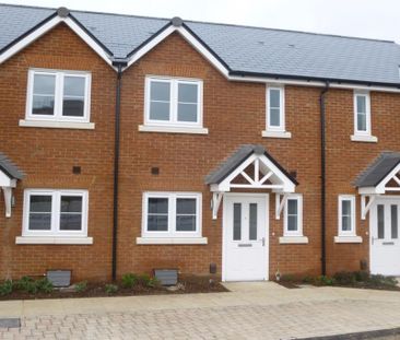 2 bedroom terraced house to rent - Photo 2