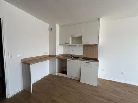 Location Appartement 2 pièces 39m² - Photo 3