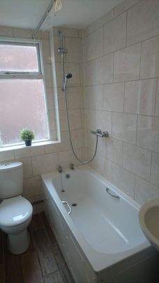 Connaught Road, Kensington Fields. - Photo 1