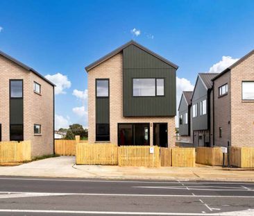 Perfect Road Frontage! - Photo 3