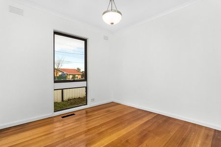 1 Devenish Court, Westmeadows VIC 3049 - Photo 2