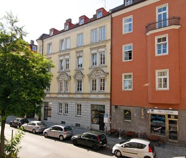 Near Sendlinger Tor: Beautiful 2-room apartment with balcony - Photo 3