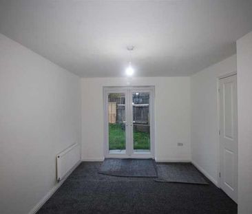 Olanyian Drive, M8 - Photo 1