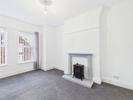 Parkfield Drive, Wallasey, 3 bedroom, Flat - Photo 3