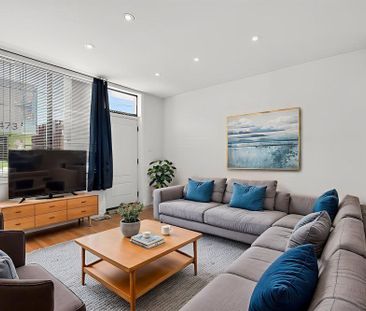 For Lease - 488 Oakwood Avenue Unit# Front Unit, Toronto, Ontario - Photo 1