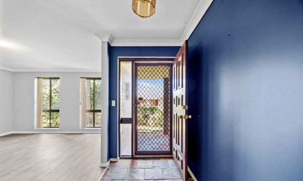 FAMILY HOME - Photo 1