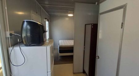 1 bedroom unit - Photo 2