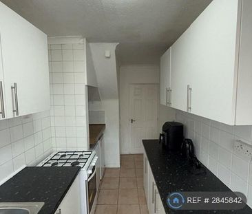 3 bedroom terraced house to rent - Photo 3