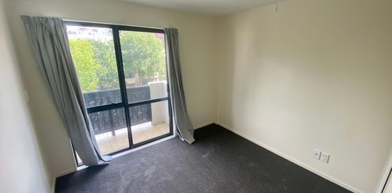 Central City 2 Bedroom Apartment - Photo 2